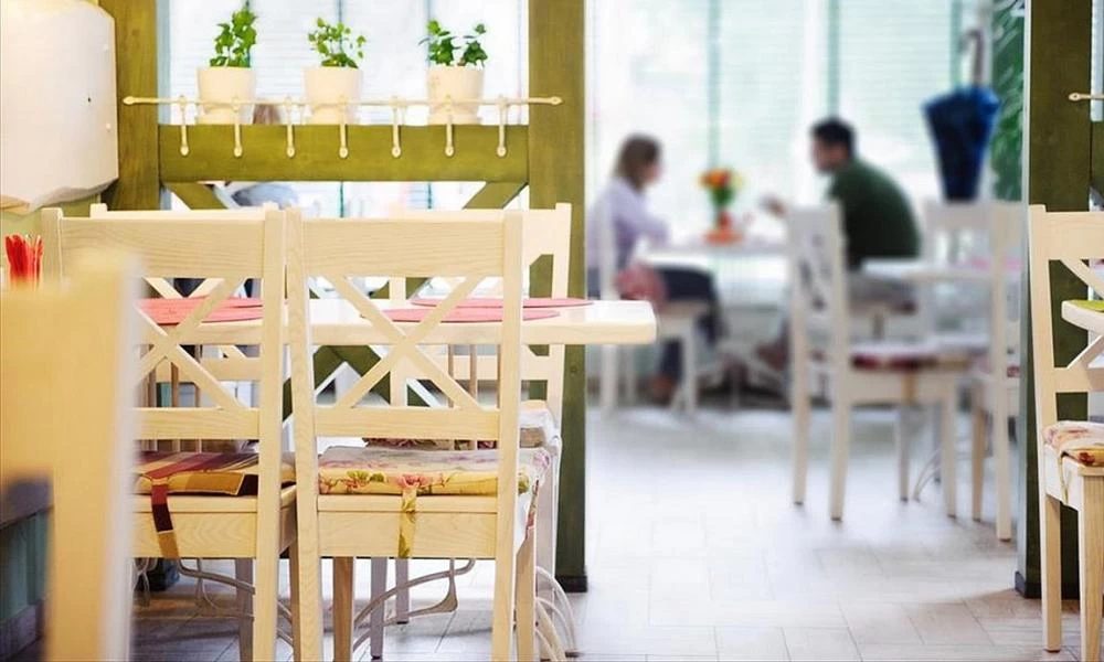 Εστίαση: Ερχεται μείωση ΦΠΑ από 24% στο 13% -Σε ποια προϊόντα και για πόσο